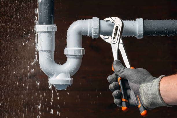 Professional Drain Cleaning technician working in Newport Beach, CA